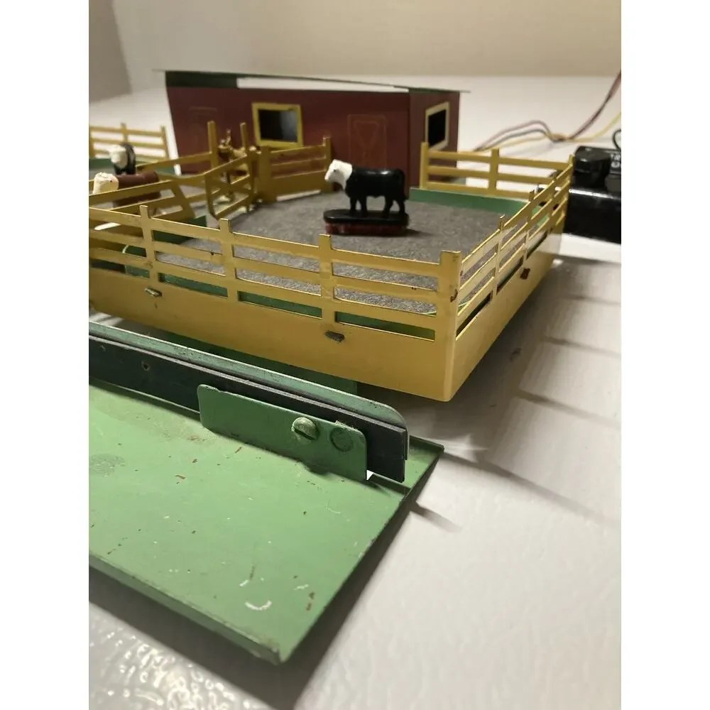 American Flyer Stock Yard #771 Train Station UNTESTED.